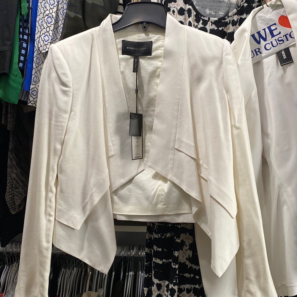 BCBG MAXAZARIA WHITE BLAZER JACKET